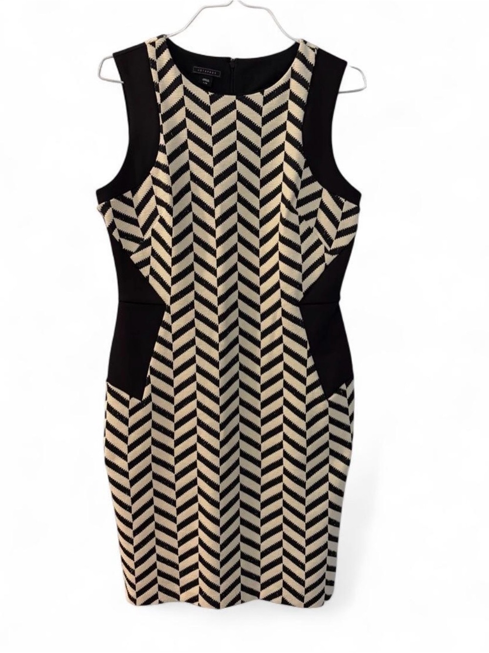 Metaphor Sz. L women’s black + cream chevron pattern dress